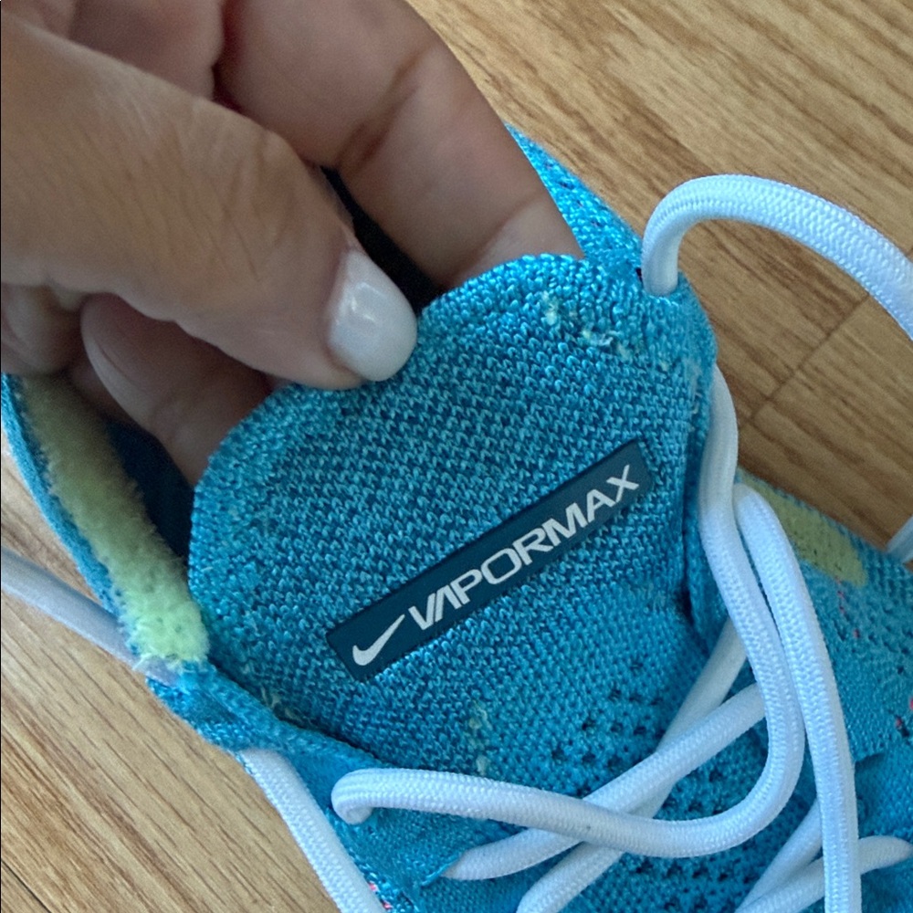 Men’s Nike Vapormax - Picture 6 of 8